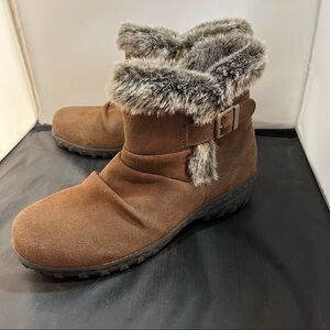 Khombu Lindsey All Weather Boots, Brown Suede, Size 8M